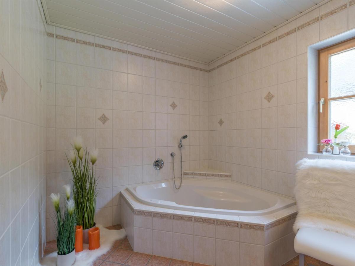 Ferienwohnung "Zum See" Маурах Екстер'єр фото